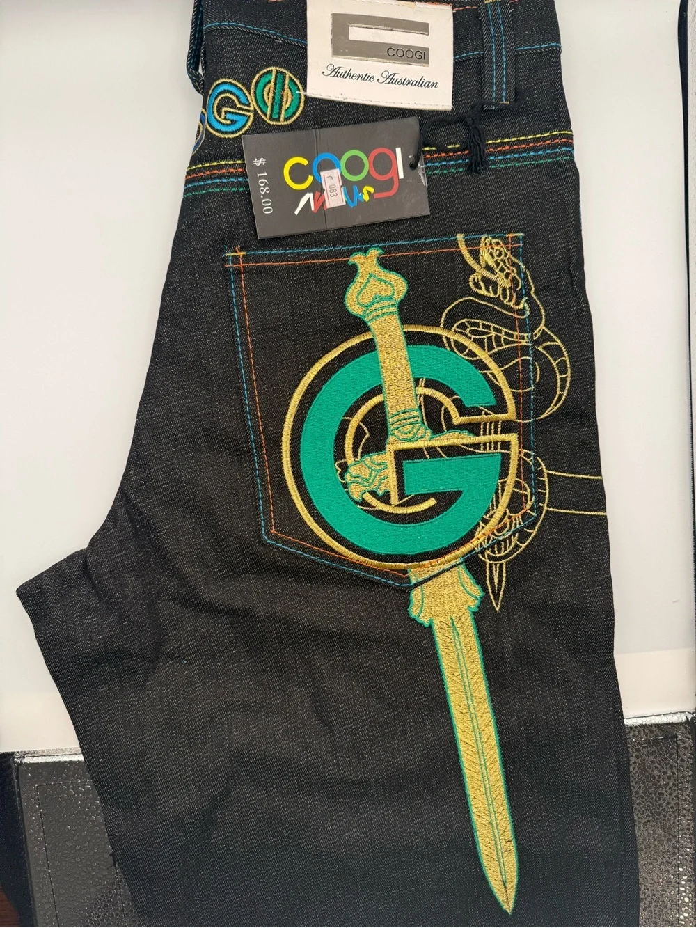 NWT Vintage COOGI Baggy Hip Hop Denim Shorts Dagger Snake Embroidery 34